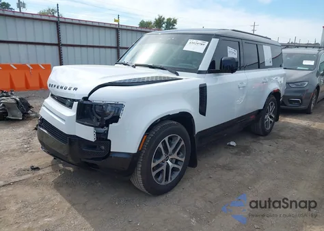 2024 Land Rover Defender 130 P400 X-Dynamic Se z USA, uszkodzony, nr VIN SALE2FEU5R2331536